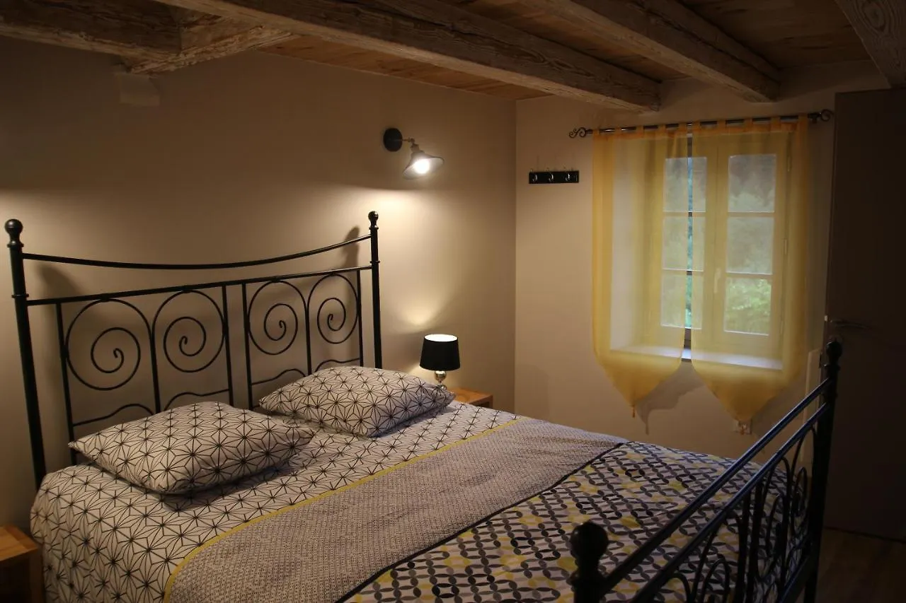 Holiday home Gite Du Moulin Chenelette